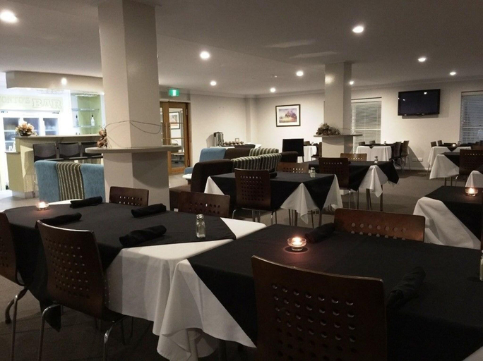 Food & Drinks 4, Drover's Motor Inn, Dalby, Dalby