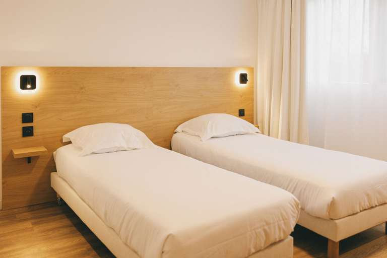 Bedroom 4, Miranove, Hérault