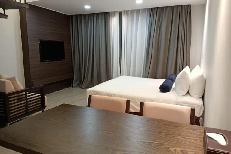 Bedroom 13