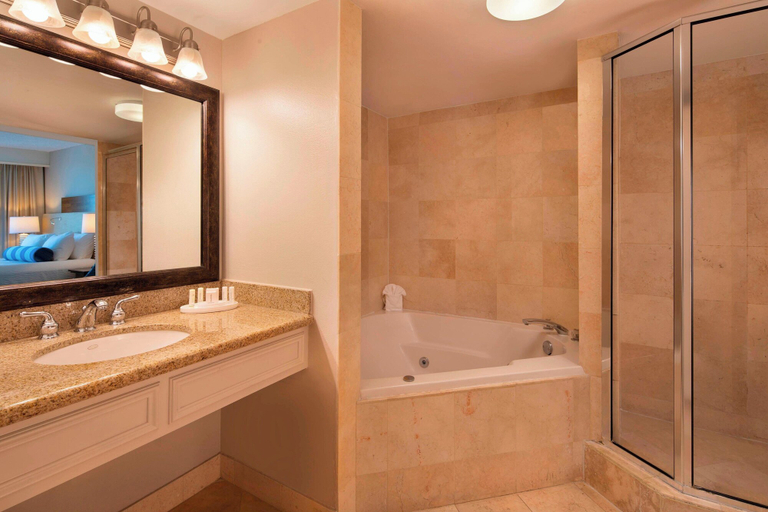 Bathroom 4, Courtyard by Marriott Key Largo, Monroe
