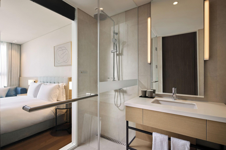 Bathroom 5, Shilla Stay Yeosu Expo Station, Yeosu