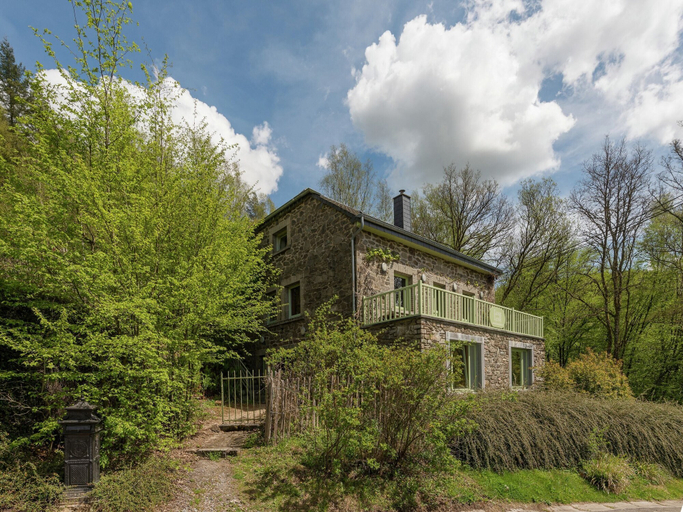 Beautiful holiday home in Redu with whirlpool, Luxembourg
