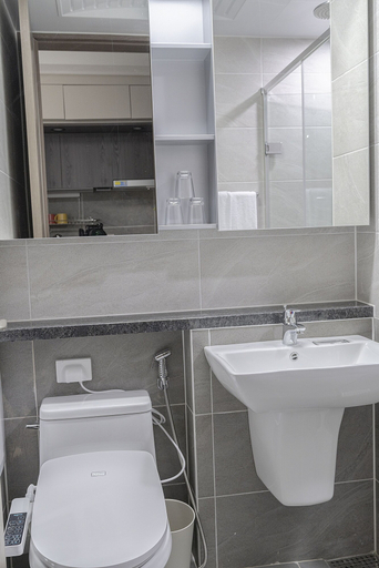 Bathroom 4, Golden Planet Hotel & Resort, Icheon
