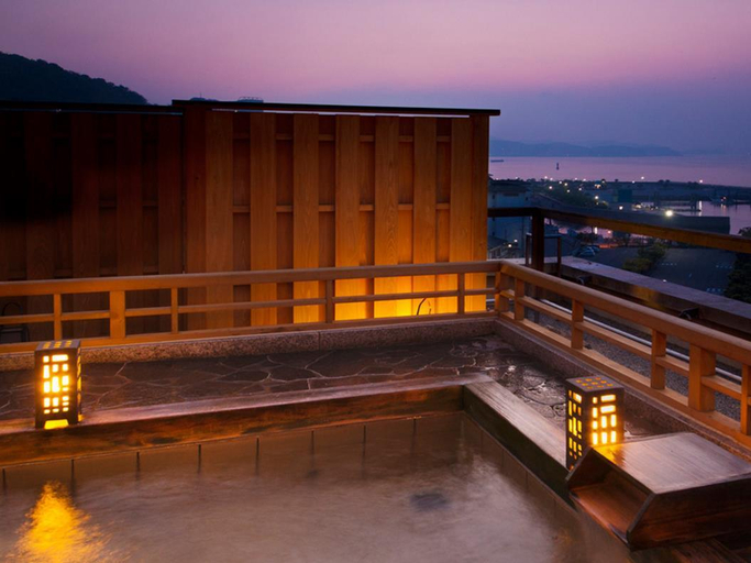 Sport & Beauty 4, Ryugu Hotel, Kira