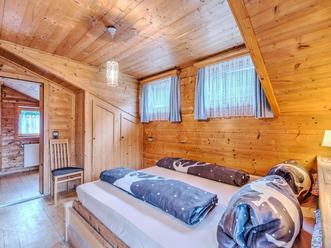 Bedroom 2, Holiday Home in Tyrol Near Ski Slopes, Lienz