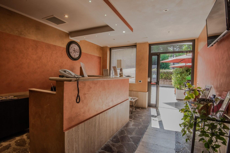 Public Area 3, Hotel Petra, Roma