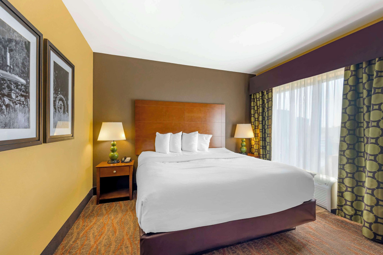 Bedroom 3, Best Western Plus Tupelo Inn & Suites, Lee