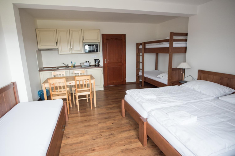 Others 3, Apartmany Chajdovka, Karlovy Vary