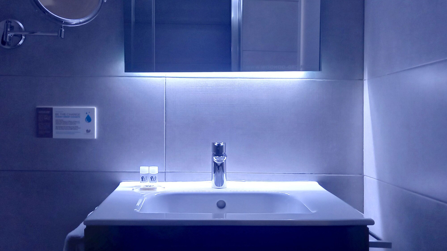 Bathroom 3, Woohoo Rooms Hortaleza, Madrid