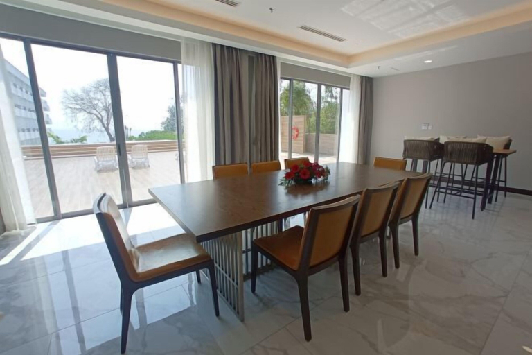 Dining Room 2