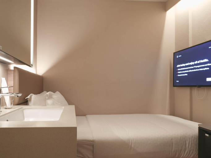 Bedroom 12