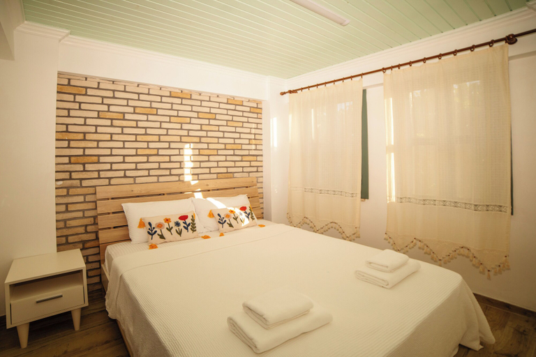 Bedroom 2, Paradise Imroz, Gökçeada