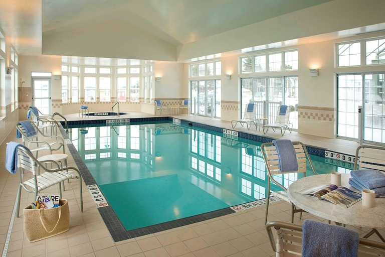 Sport & Beauty 5, Residence Inn by Marriott Gravenhurst Muskoka Wharf, Muskoka