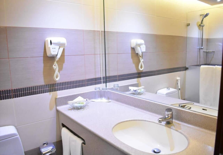 Bathroom, Al Mutlaq Hotel, Riyadh