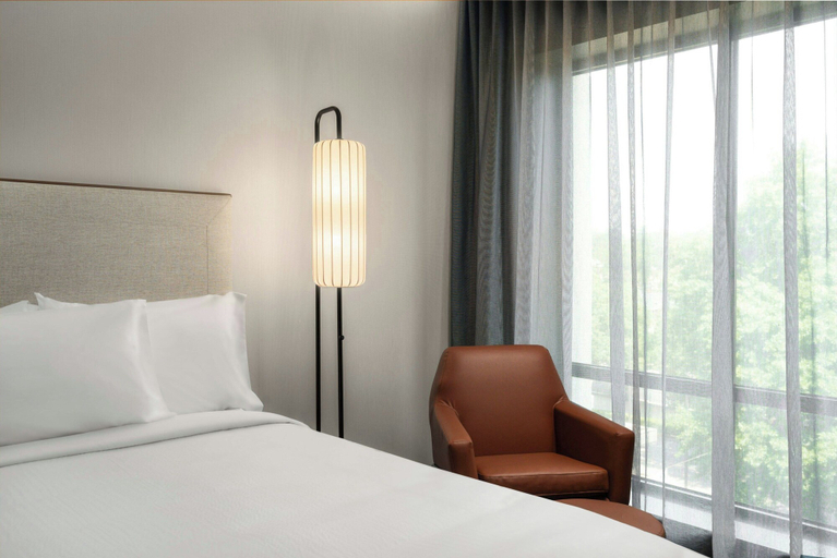 Bedroom 2, Courtyard by Marriott Gainesville GA, Hall