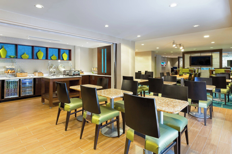 Food & Drinks 4, SpringHill Suites by Marriott Austin South, Travis