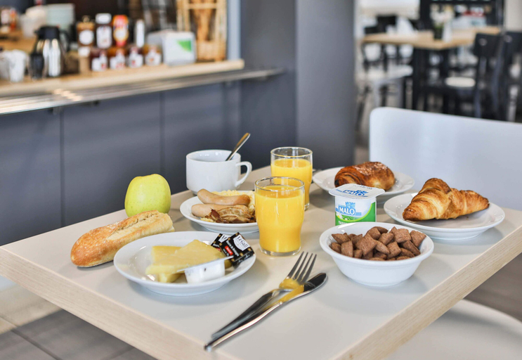 Food & Drinks 5, B&B HOTEL LES HERBIERS, Vendée