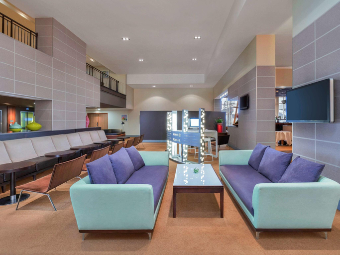 Public Area 5, Novotel London Excel, London