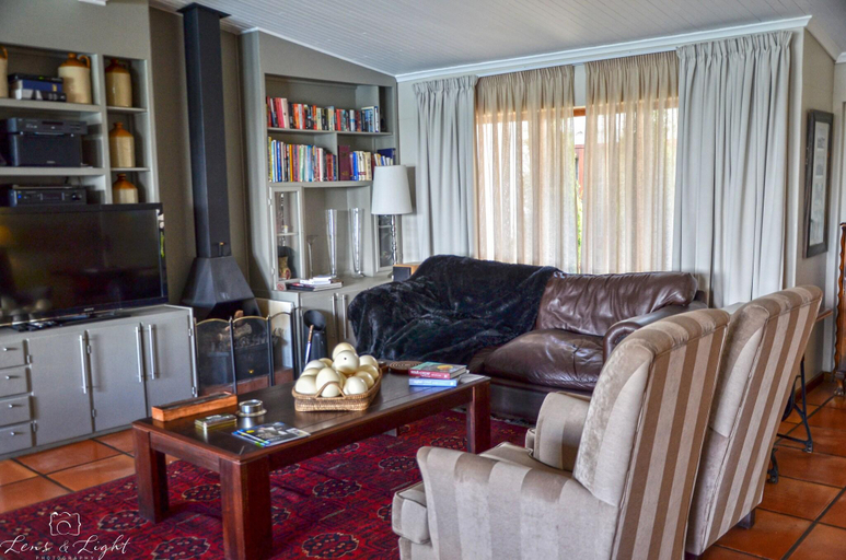 Public Area 4, River Place Manor, Siyanda