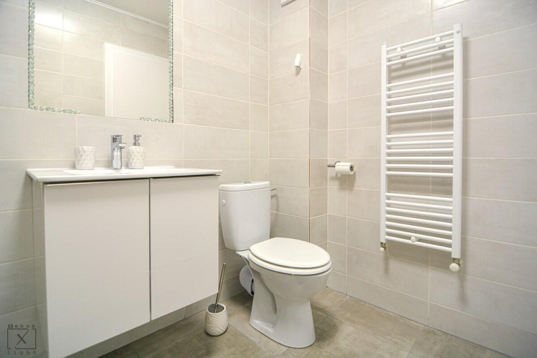 Bathroom 4, ★Blue Lagoon★Cozy★Good Vibes★, Sibiu