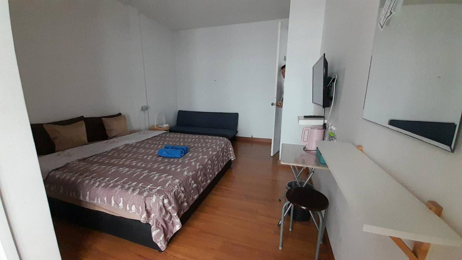 Bedroom 5, SLEEPY-Homey Don Mueang Airport Hostel, Don Muang