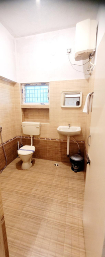 Bathroom 3, Royal Black Pepper Cottage , Salem