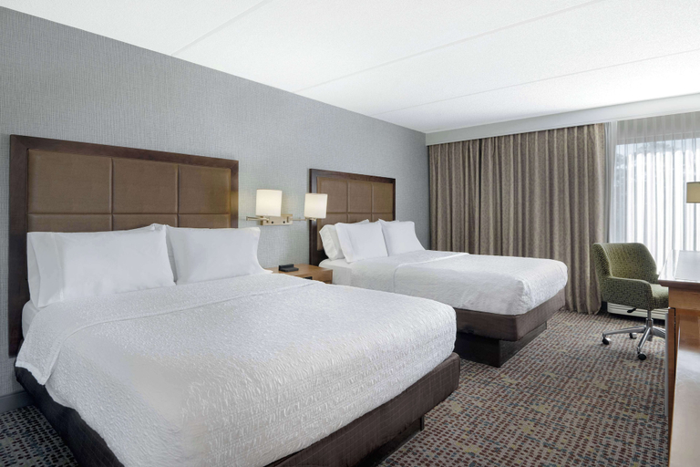 Bedroom 4, Hampton Inn Tallahassee-Central, Leon