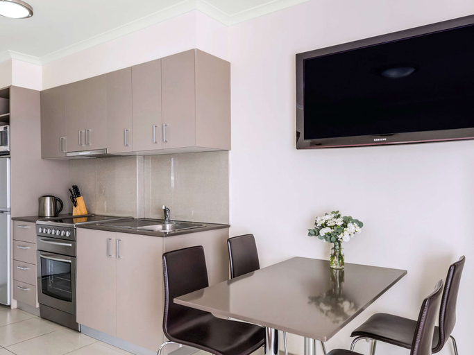 Dining Room 2