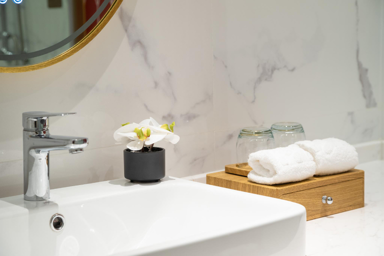 Bathroom 7