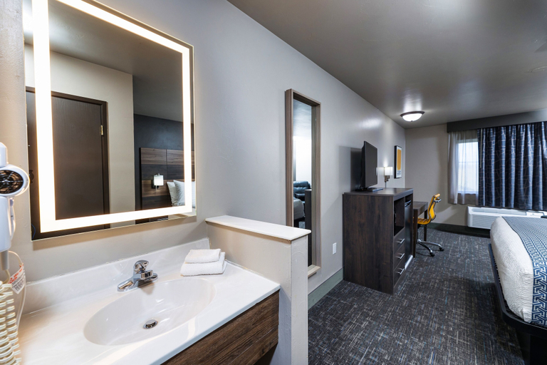 Bathroom 5, Hotel J Green Bay, Brown