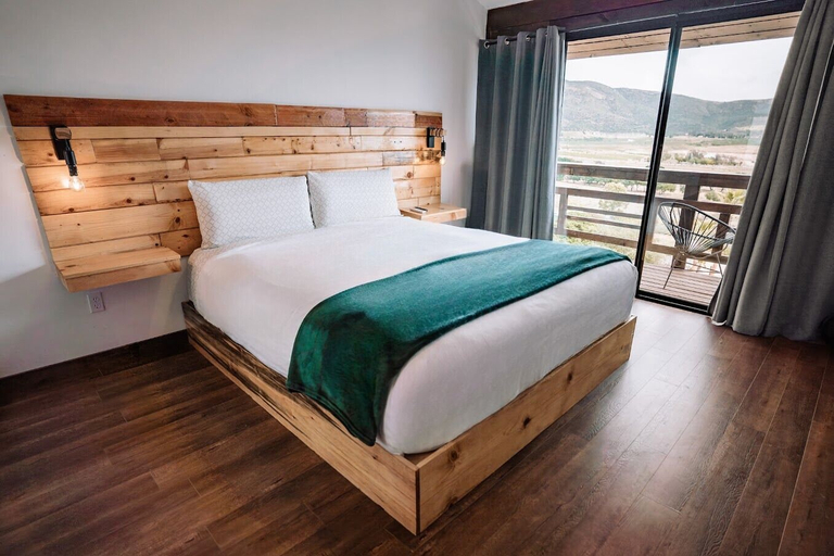 Bedroom 18