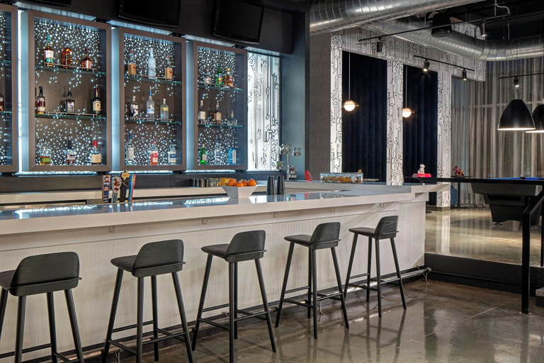Food & Drinks 5, Aloft by Marriott Shenandoah Woodlands Area, Montgomery