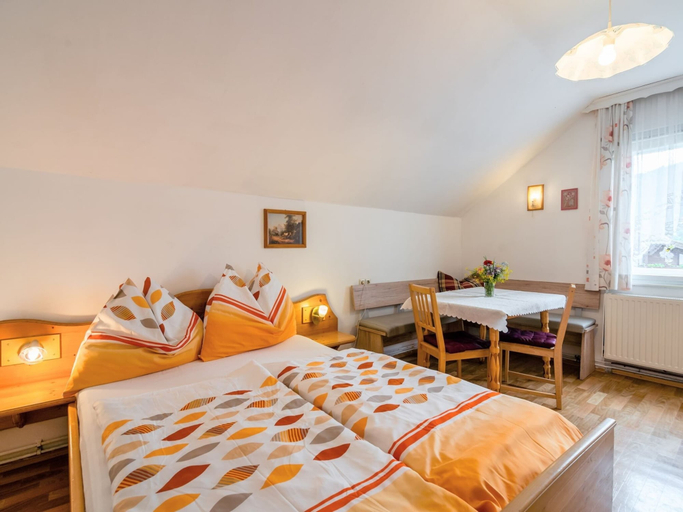 Bedroom 2, Holiday Apartment in Tropolach, Hermagor