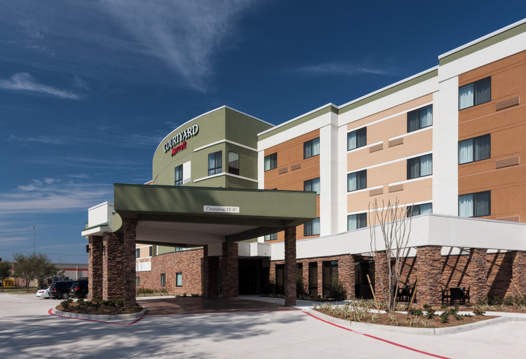 Exterior & Views 2, Courtyard by Marriott Houston North/Shenandoah, Montgomery