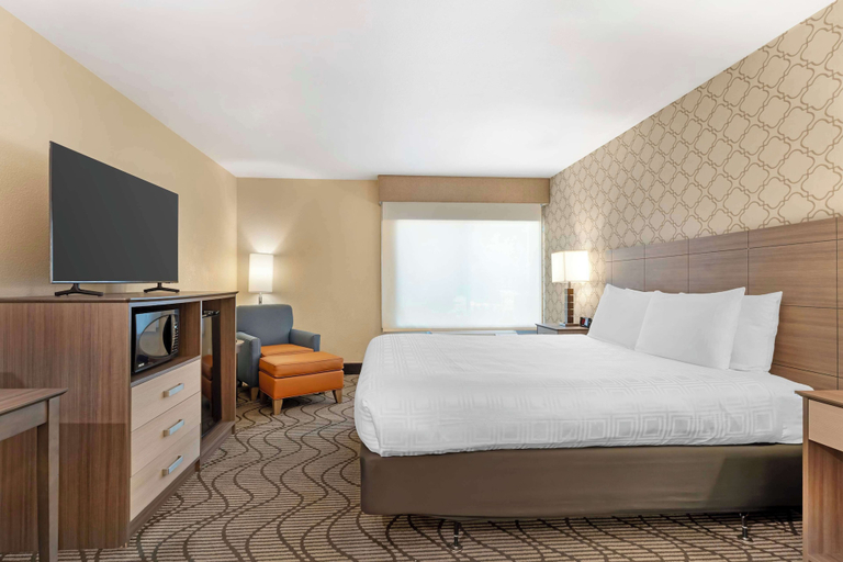 Bedroom 3, Best Western Plus Heritage Inn, Solano