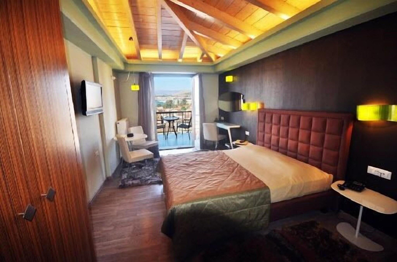 Bedroom 3, Amfitriti Palazzo, Peloponnese
