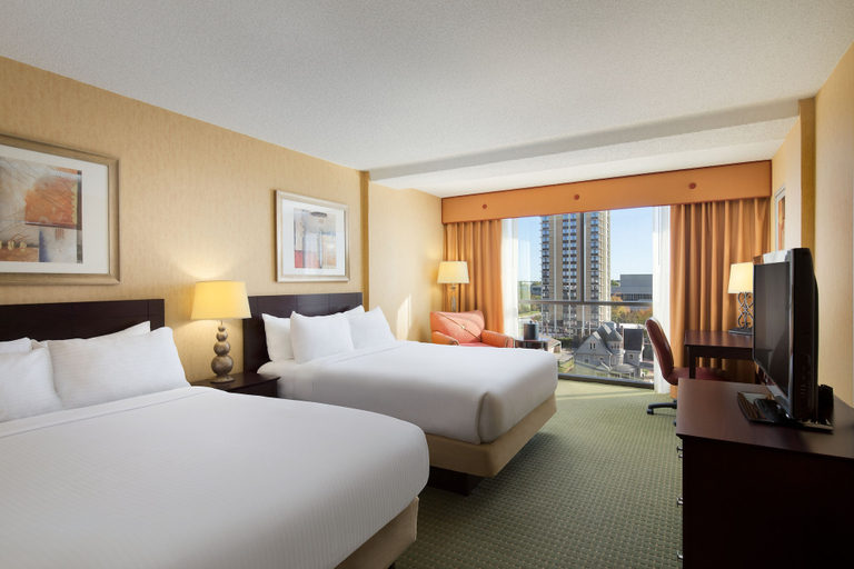 Bedroom 2, University Plaza Hotel and Convention Center Springfield, Greene
