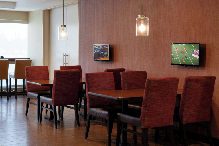 Food & Drinks 5, TownePlace Suites by Marriott Fresno Clovis, Fresno