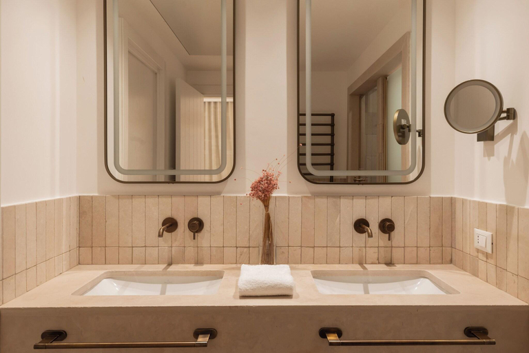 Bathroom 5, Ostuni a Mare, Brindisi
