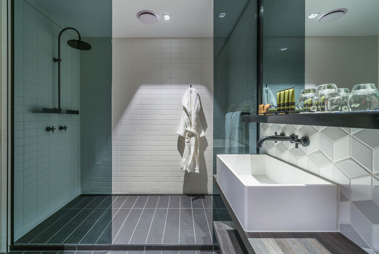 Bathroom 4