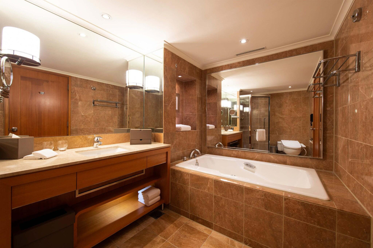 Bathroom 5, Hotel Metropolitan Premier Taipei, Taipei City