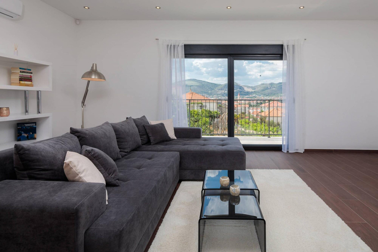 Room 3, Villa Salt - 8 2 Heated Pool Trogir Near Beach, Trogir