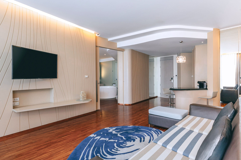 Bedroom 3, Hotel Baraquda Pattaya By Heeton, Pattaya