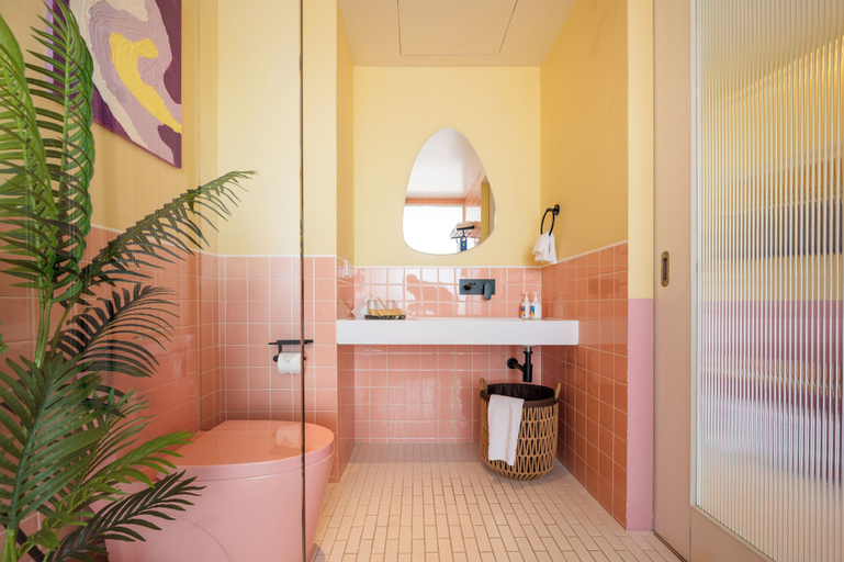 Bathroom 4