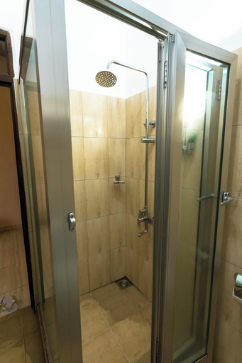 Bathroom 3, Keys Hotel, Moshi Urban