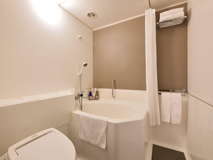 Bathroom 4