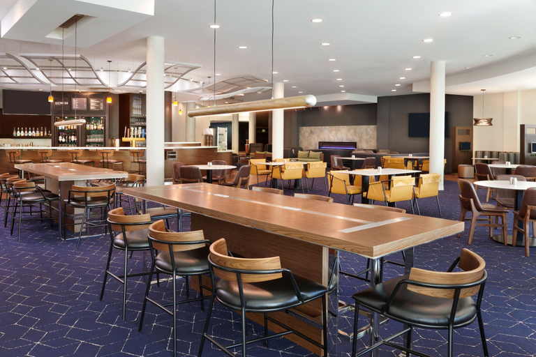 Food & Drinks 4, Courtyard by Marriott Ottawa East, Ottawa
