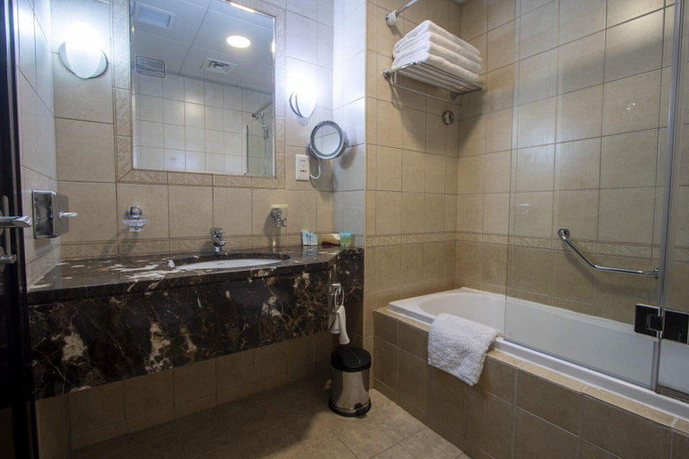 Bathroom 5, Al Manzel Hotel Apartments, Abu Dhabi City