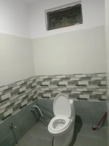 Bathroom 1, Chardham prithvi B, Chamoli