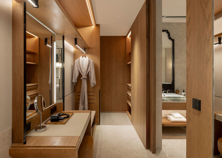 Bathroom 5, Dusit Thani Bangkok, Bang Rak